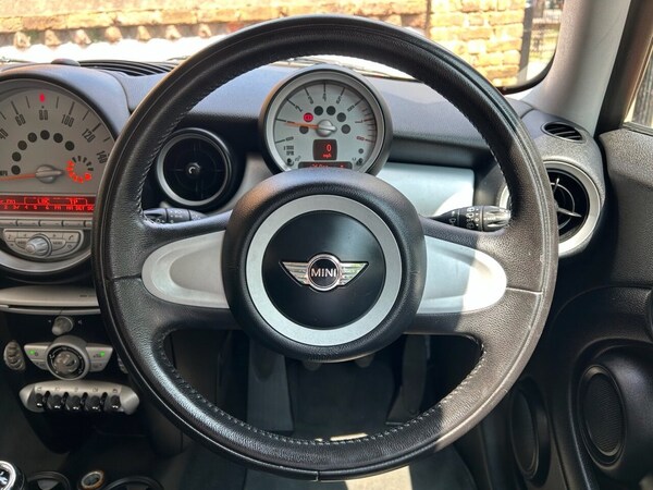 Used MINI Hatch 2010 for sale - 75195385: Photo 38