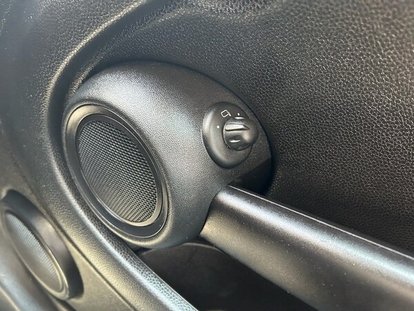 Used MINI Hatch 2010 for sale - 75195385: Photo 41