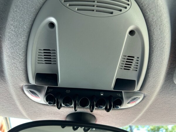 Used MINI Hatch 2010 for sale - 75195385: Photo 42