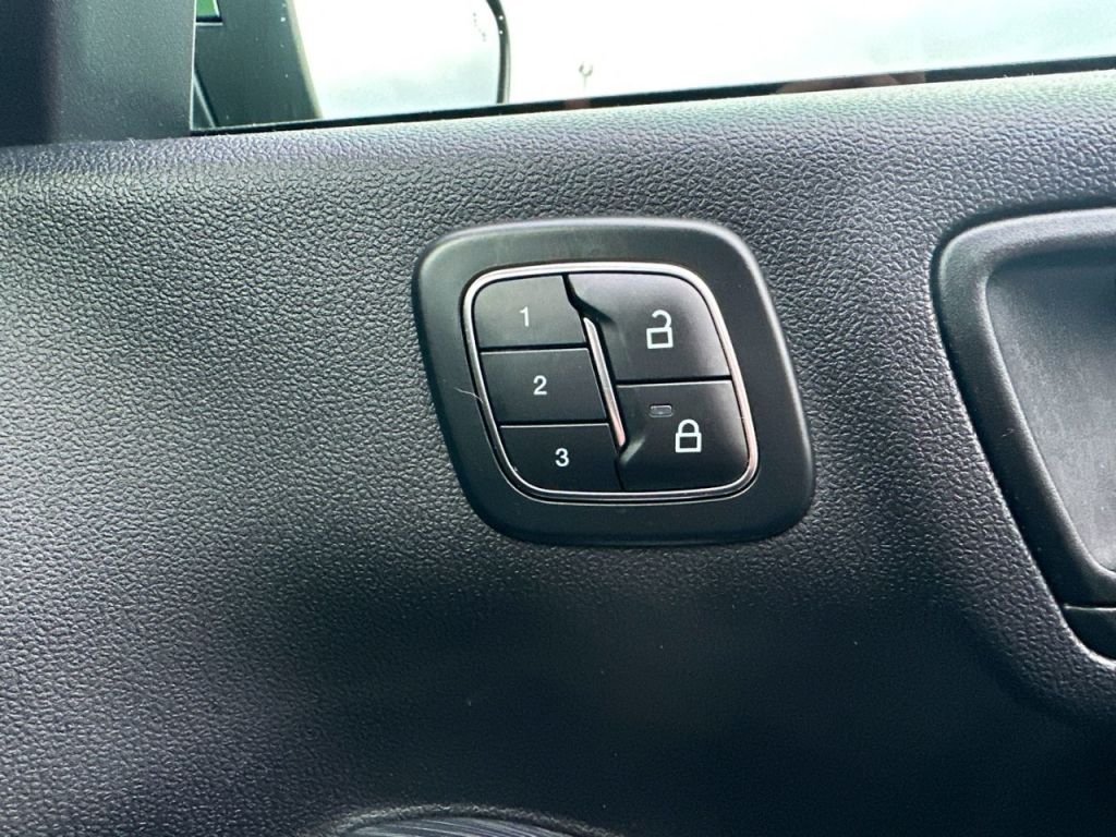 Used Ford Kuga 2025 for sale - 77138816: Photo 17