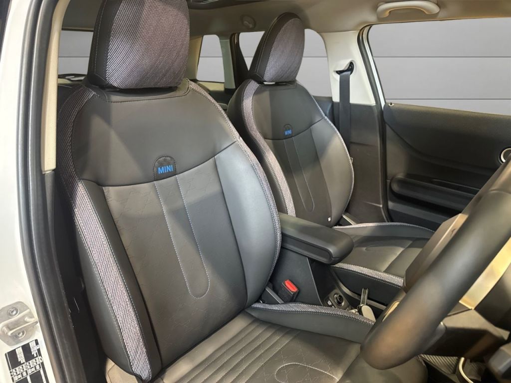 Used MINI Cooper 2024 for sale - 76345058: Photo 11