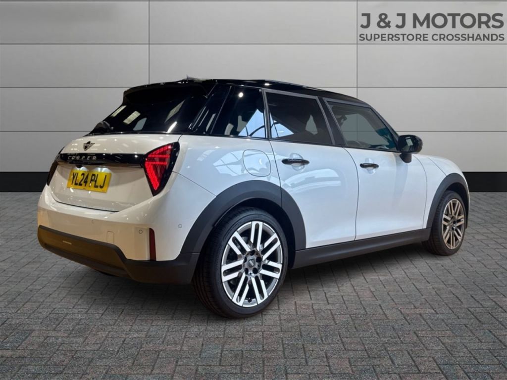 Used MINI Cooper 2024 for sale - 76345058: Photo 7