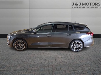 Used Ford Focus 2022 for sale - 79162332: Photo