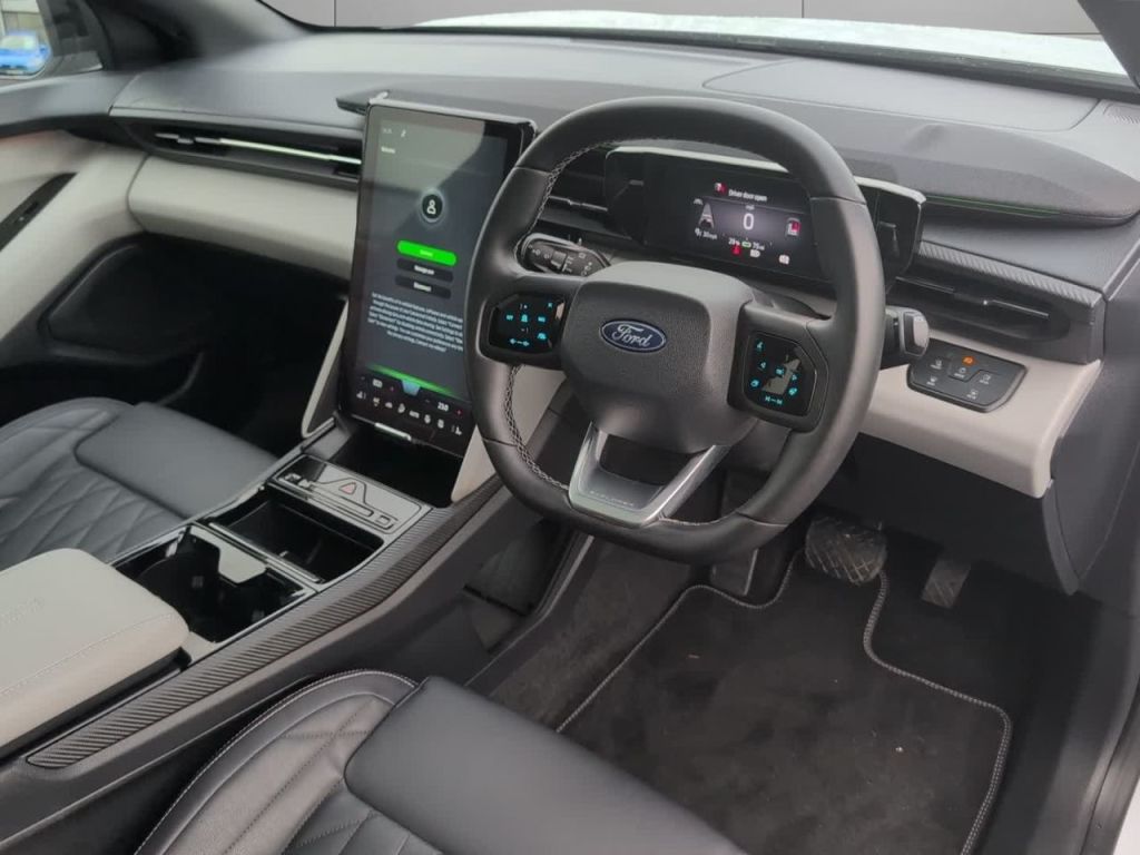 Used Ford Explorer 2025 for sale - 76641975: Photo 11