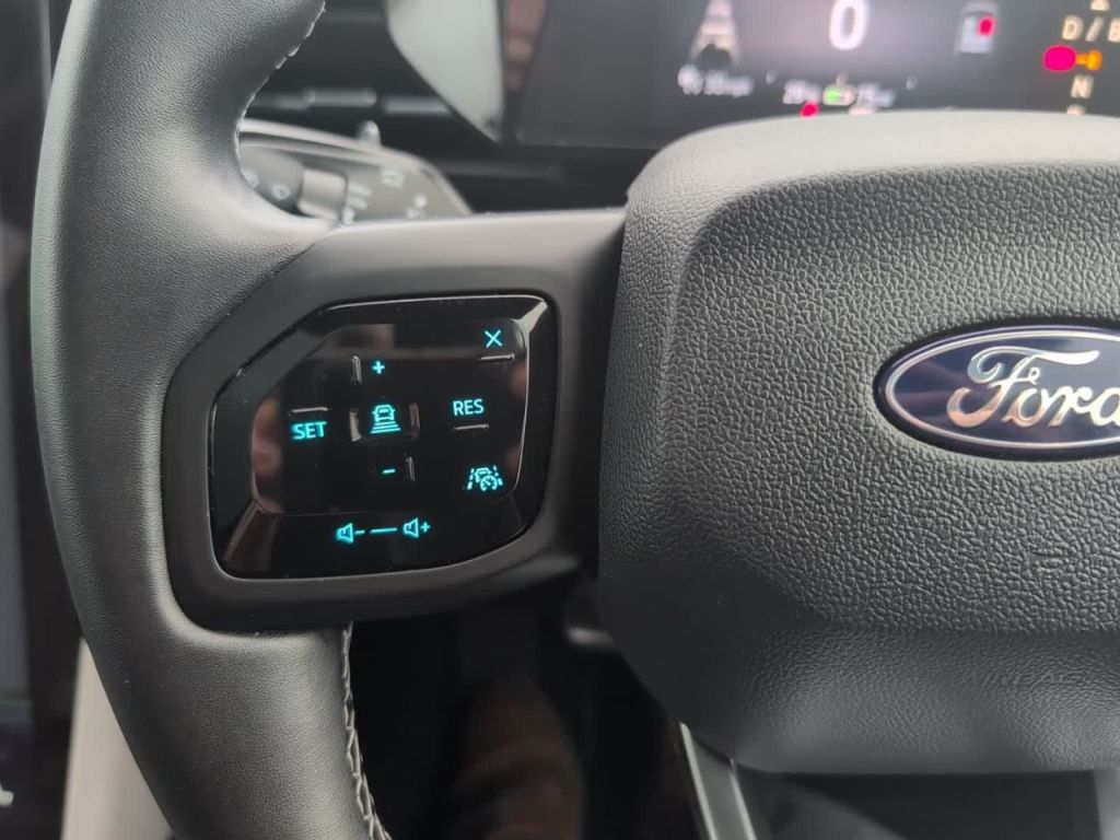 Used Ford Explorer 2025 for sale - 76641975: Photo 17