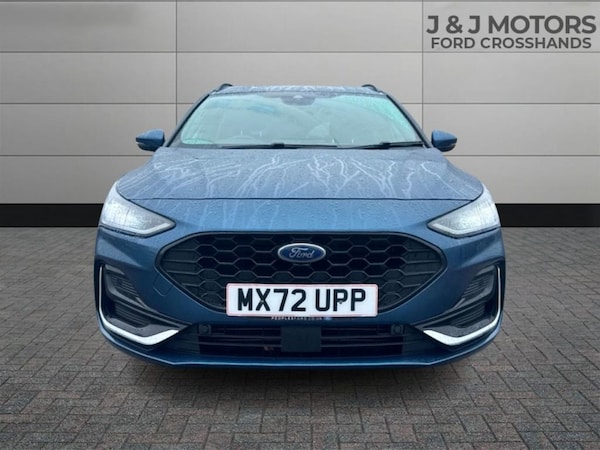 Used Ford Focus 2022 for sale - 74721075: Photo 2