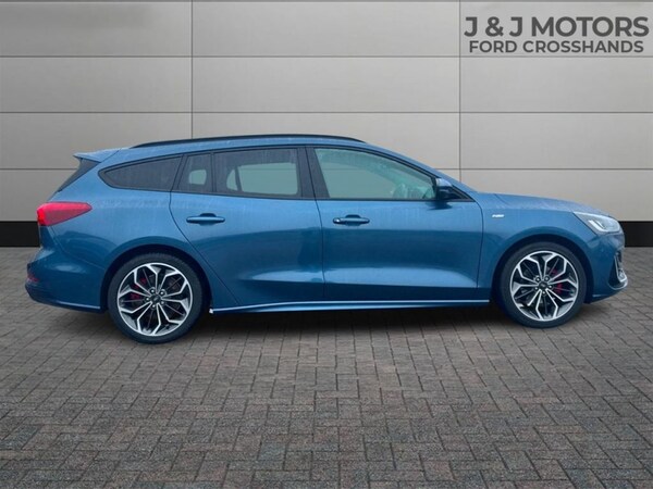 Used Ford Focus 2022 for sale - 74721075: Photo 8