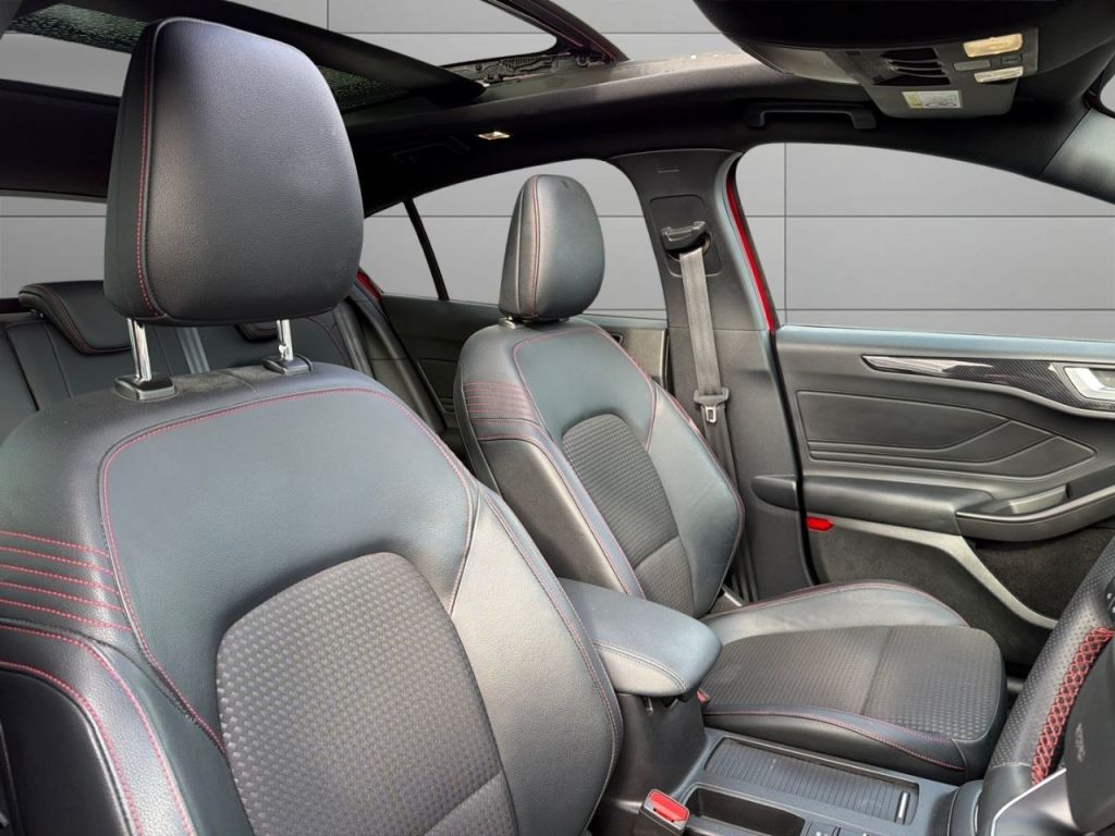 Used Ford Focus 2021 for sale - 78110108: Photo 11