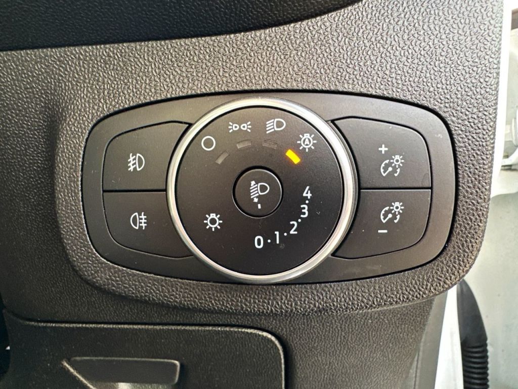 Used Ford Fiesta 2018 for sale - 78068030: Photo 12