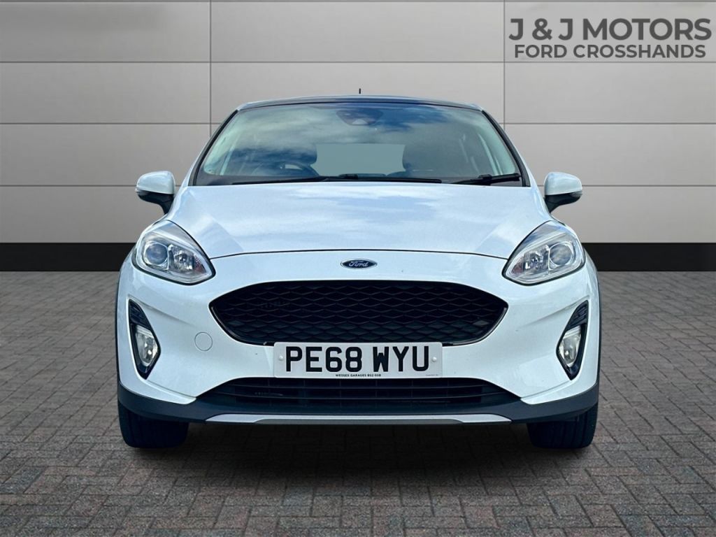 Used Ford Fiesta 2018 for sale - 78068030: Photo 2