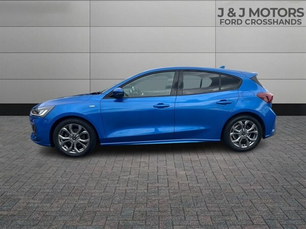 Used Ford Focus 2023 for sale - 75287394: Photo 4