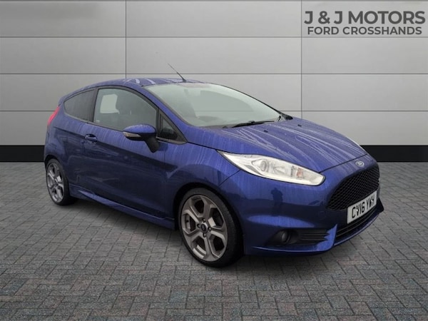 Used Ford Fiesta 2016 for sale - 76184910: Photo 1