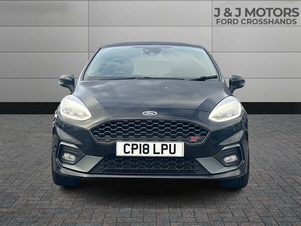 Used Ford Fiesta 2018 for sale - 76181253: Photo 2