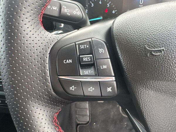 Used Ford Focus 2023 for sale - 75560139: Photo 18