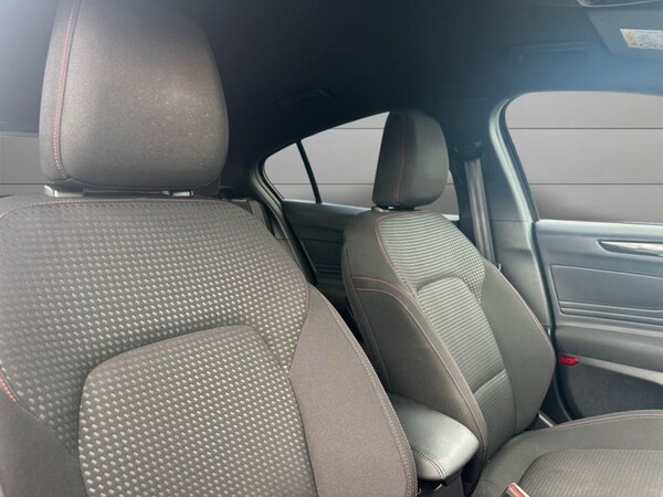Used Ford Focus 2023 for sale - 75560139: Photo 9