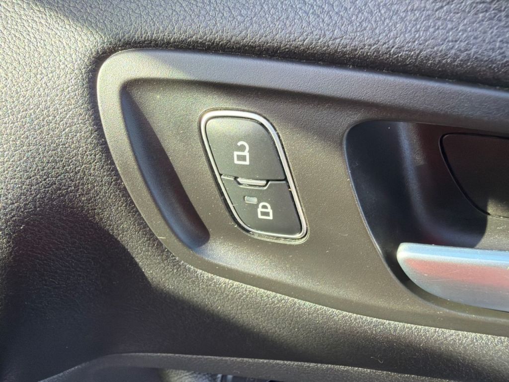 Used Ford Kuga 2018 for sale - 77871798: Photo 21