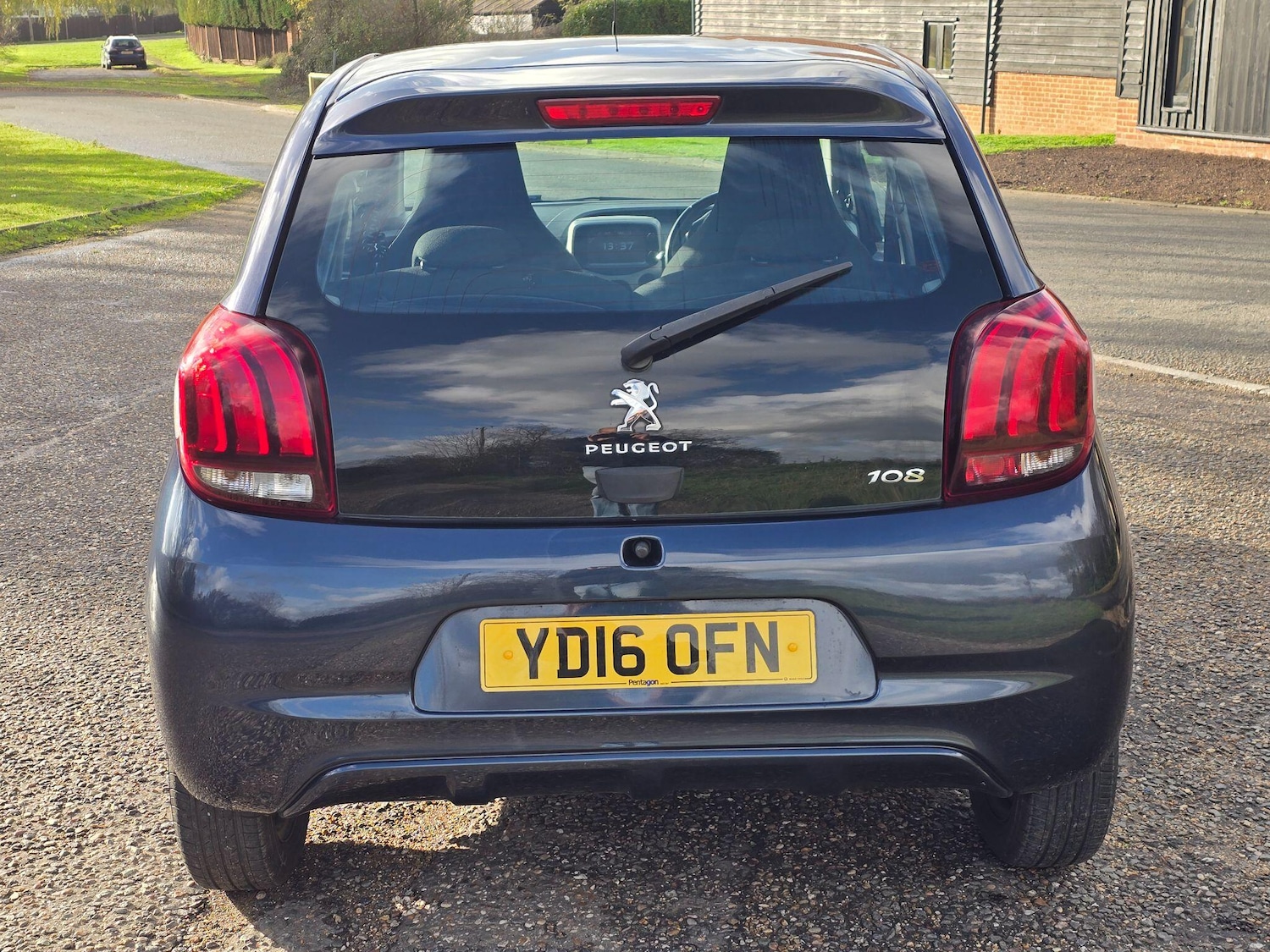 Used Peugeot 108 2016 for sale - 76739349: Photo 11