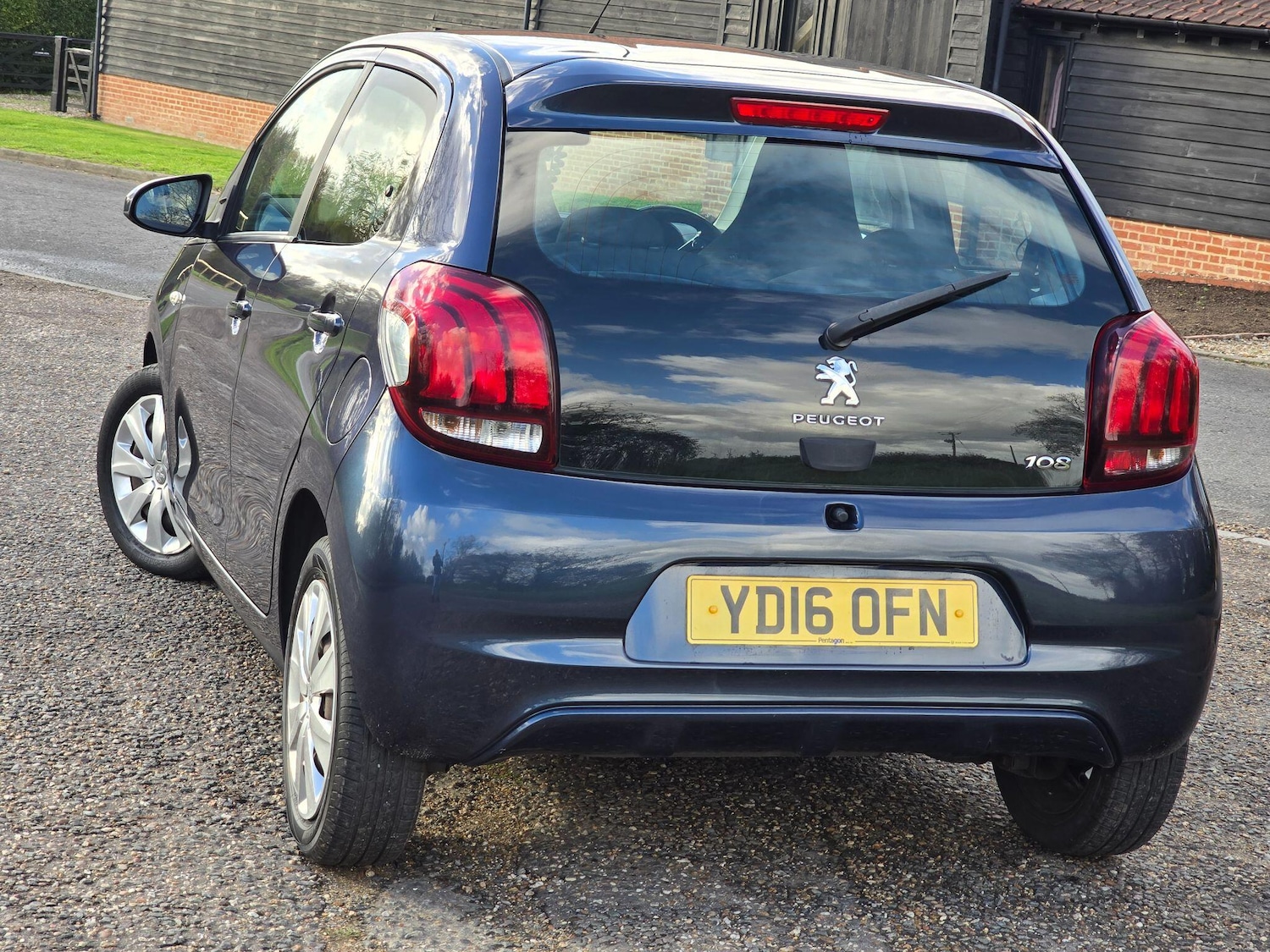 Used Peugeot 108 2016 for sale - 76739349: Photo 4