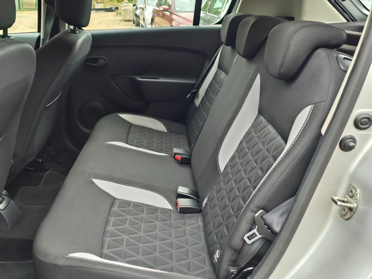 Used Dacia Sandero Stepway 2014 for sale - 76002535: Photo 14