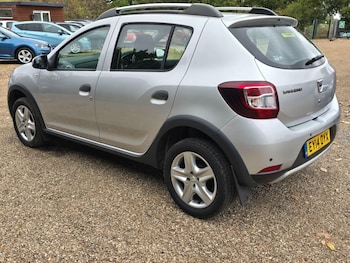 Used Dacia Sandero Stepway 2014 for sale - 76002535: Photo 3