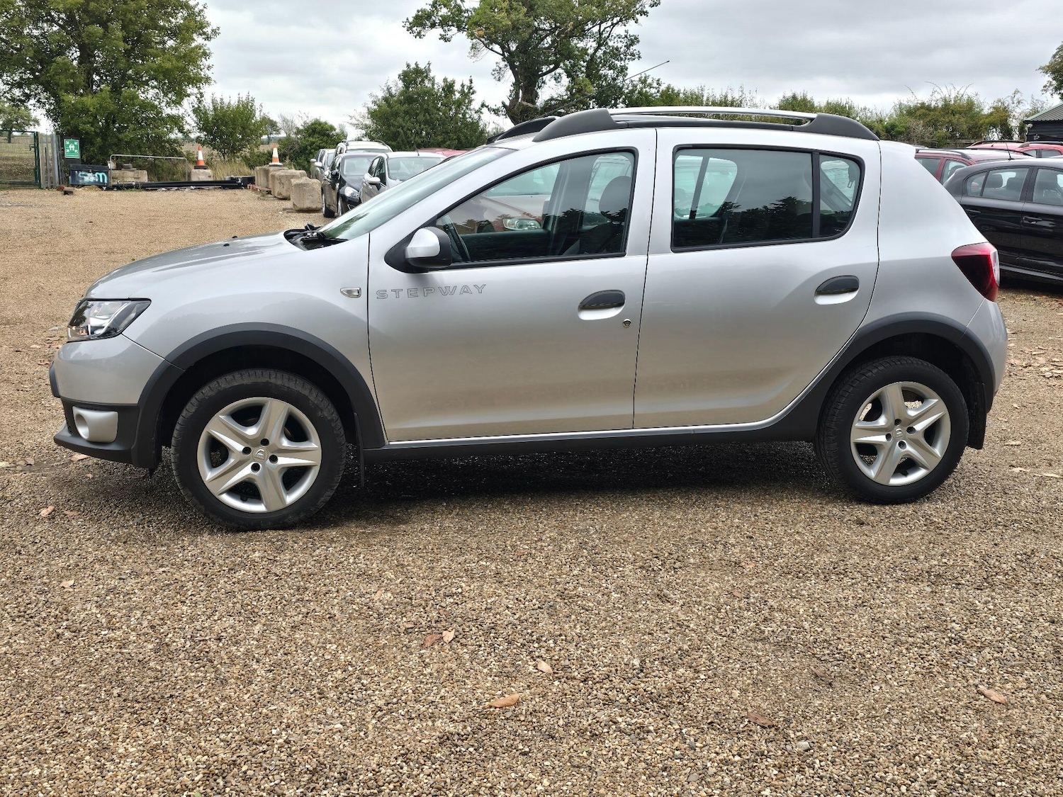 Used Dacia Sandero Stepway 2014 for sale - 76002535: Photo 6