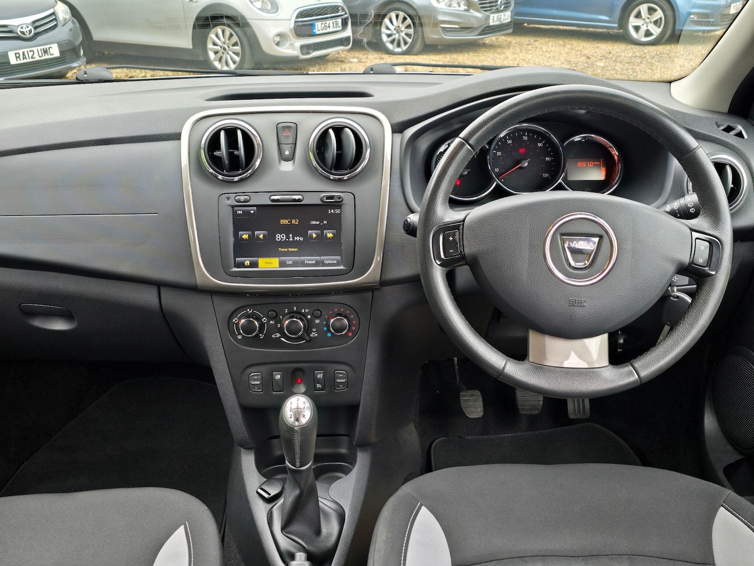 Used Dacia Sandero Stepway 2014 for sale - 76002535: Photo 9