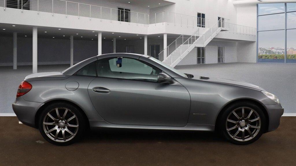 Used Mercedes-Benz SLK 2009 for sale - 76361023: Photo 8