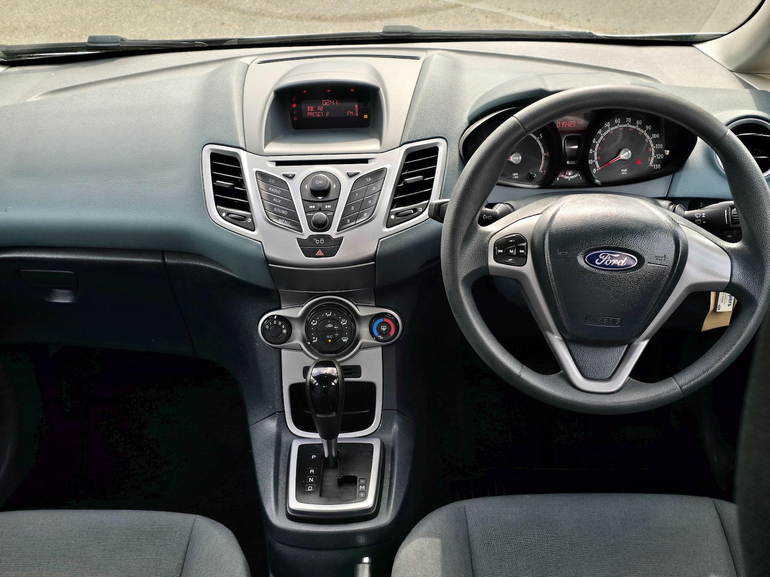 Used Ford Fiesta 2010 for sale - 76649570: Photo 10