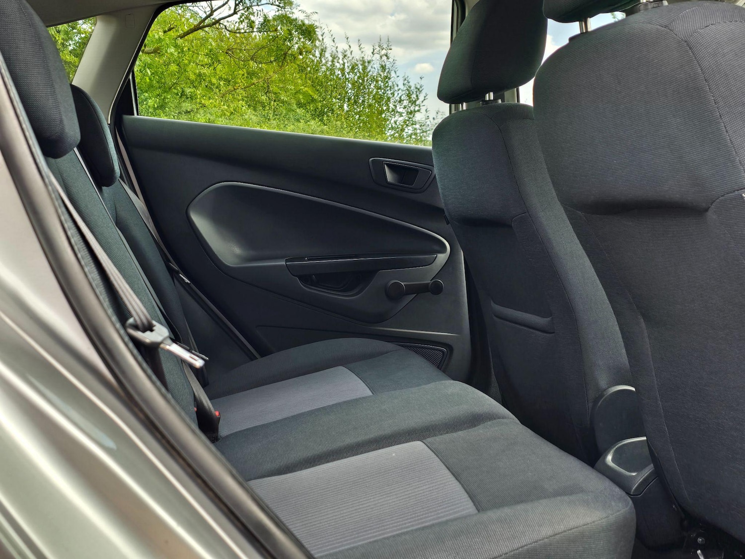 Used Ford Fiesta 2010 for sale - 76649570: Photo 20