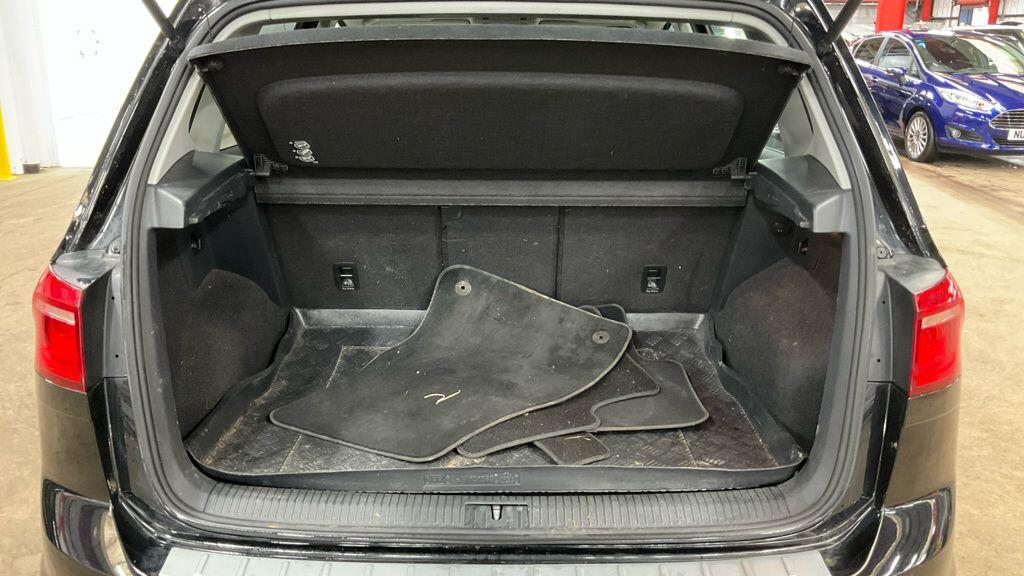 Used Volkswagen Golf SV 2015 for sale - 77771448: Photo 5