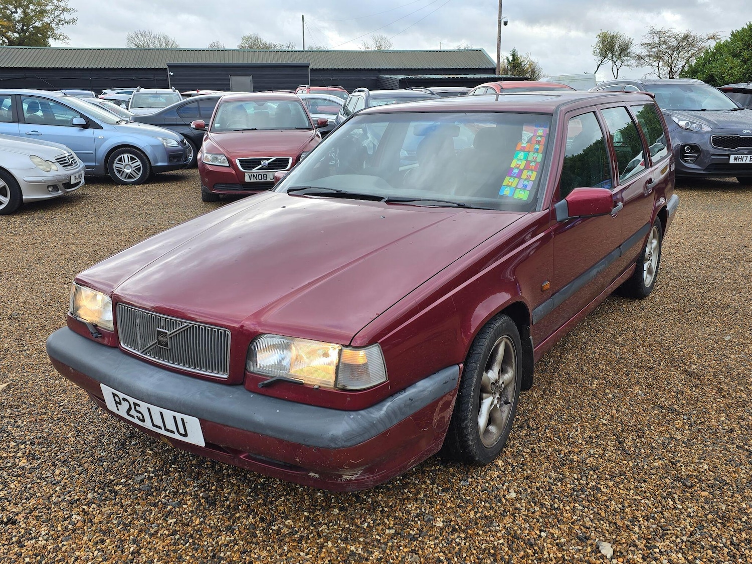 Used Volvo 850 1996 for sale - 76433348: Photo 2