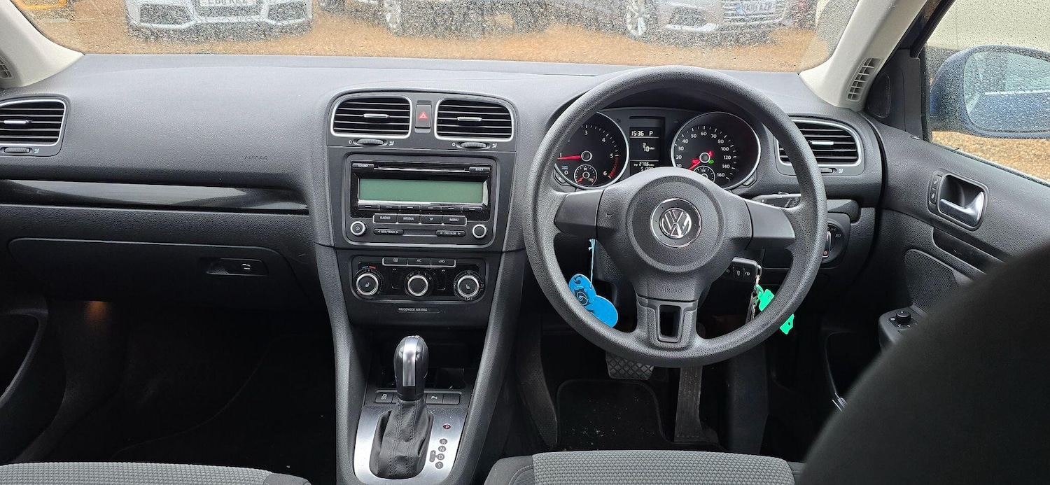 Used Volkswagen Golf 2011 for sale - 76649543: Photo 14