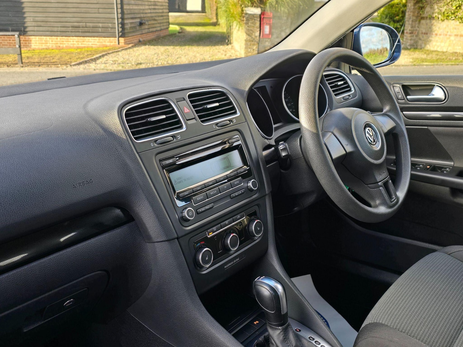 Used Volkswagen Golf 2011 for sale - 76649543: Photo 21