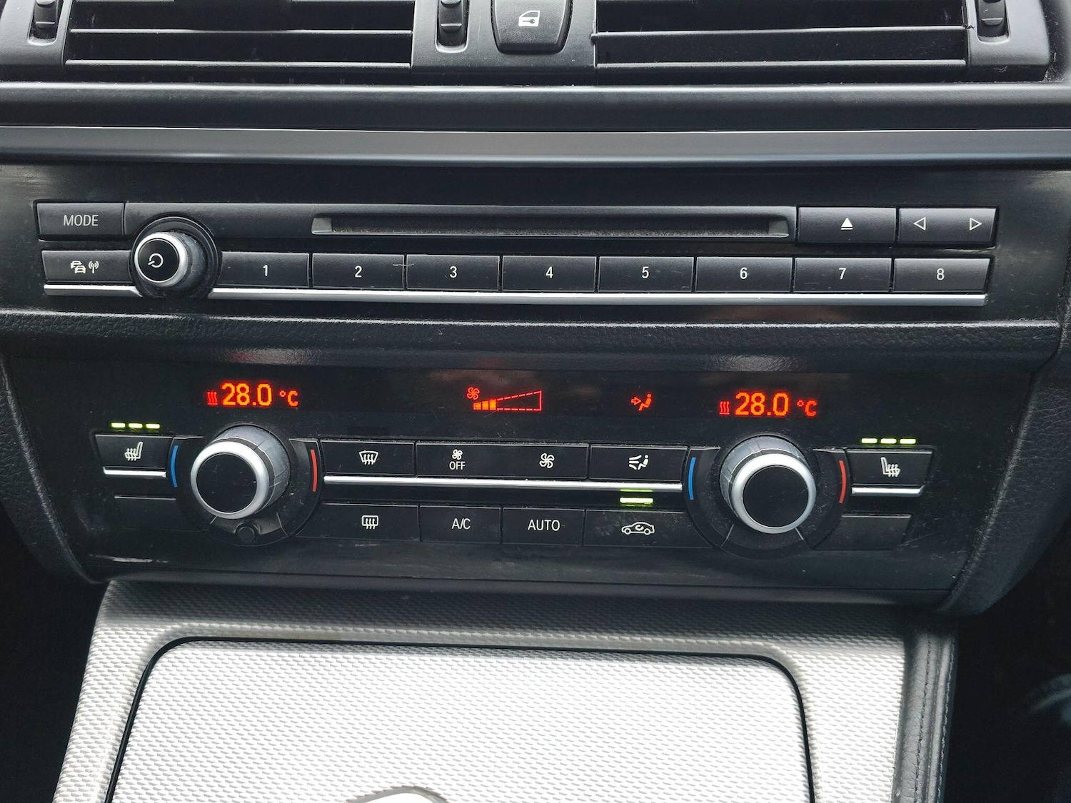 Used BMW 5 Series 2014 for sale - 77051000: Photo 25