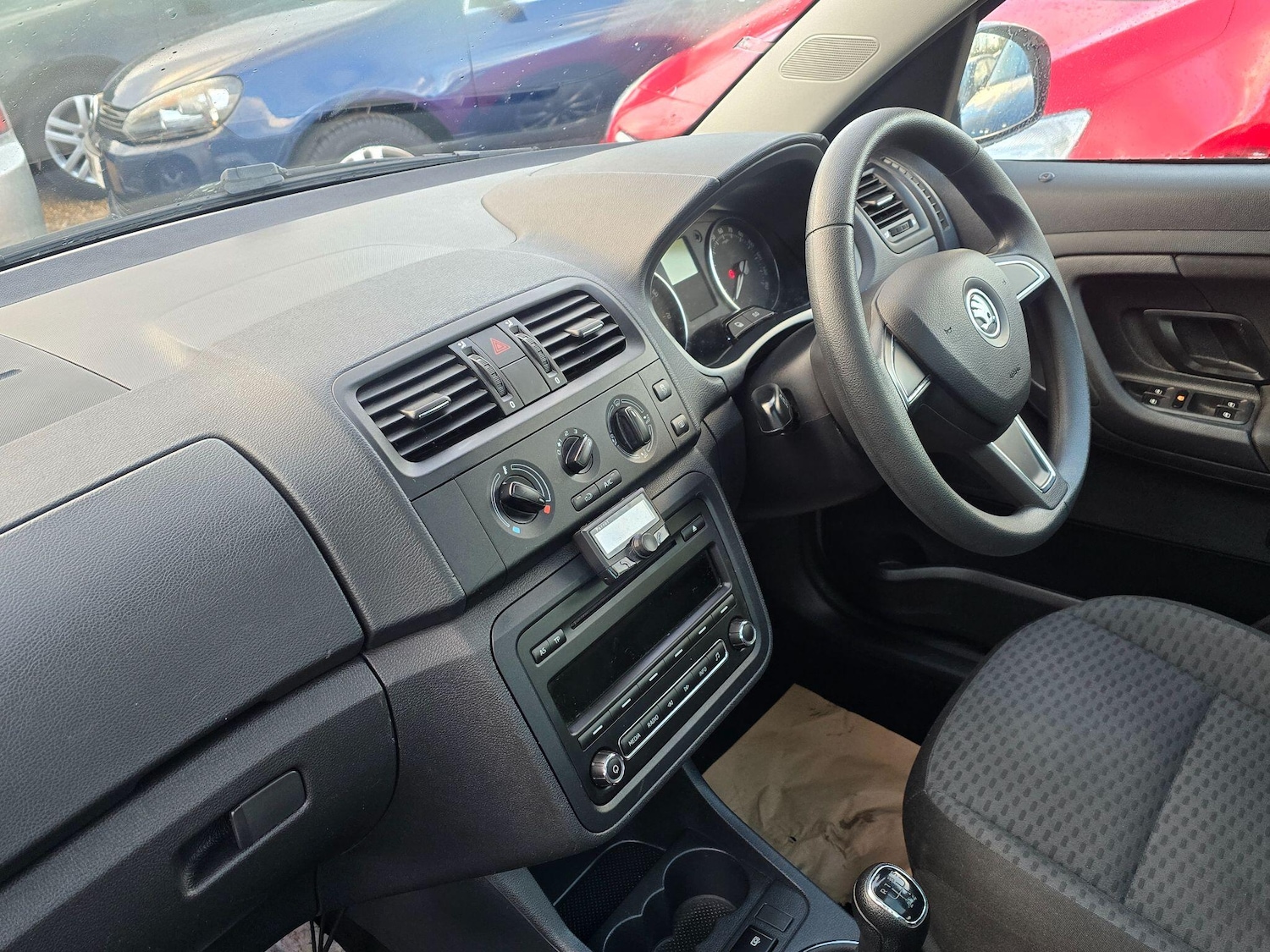 Used Skoda Roomster 2015 for sale - 77232348: Photo 10