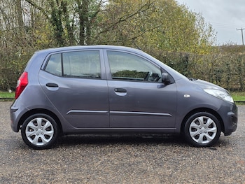 Used Hyundai i10 2014 for sale - 76653848: Photo