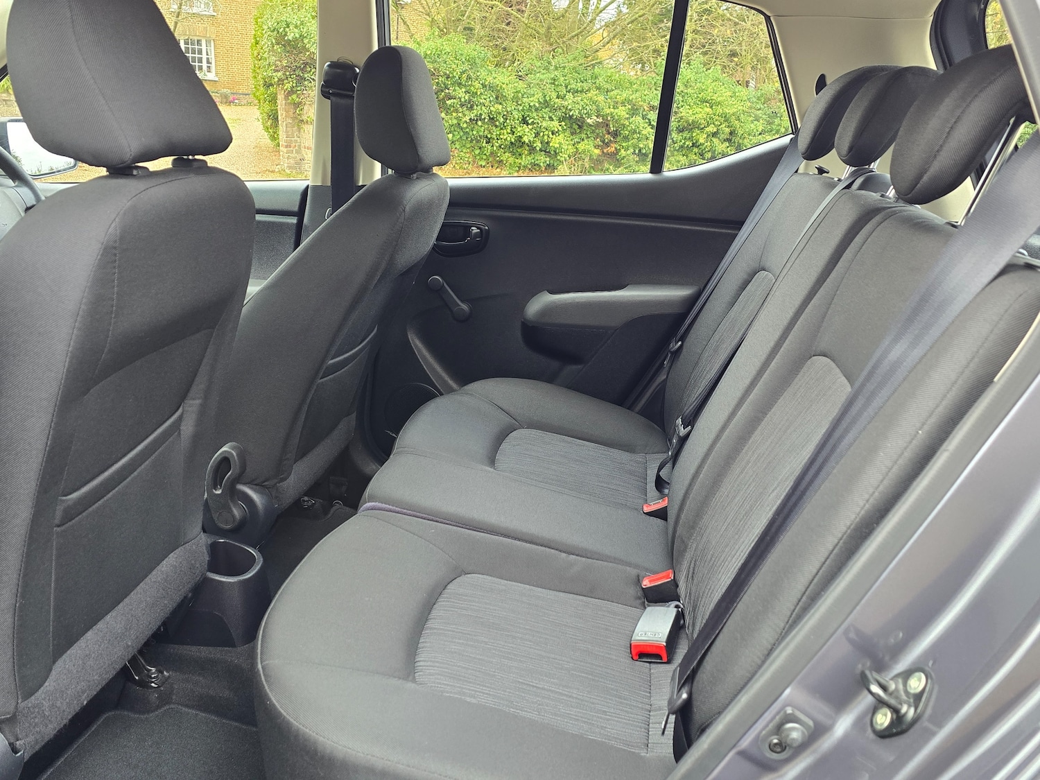 Used Hyundai i10 2014 for sale - 76653848: Photo 7