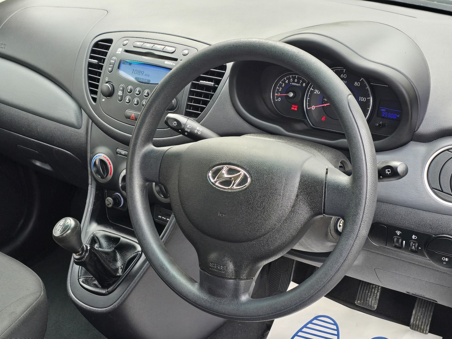 Used Hyundai i10 2014 for sale - 76653848: Photo 8