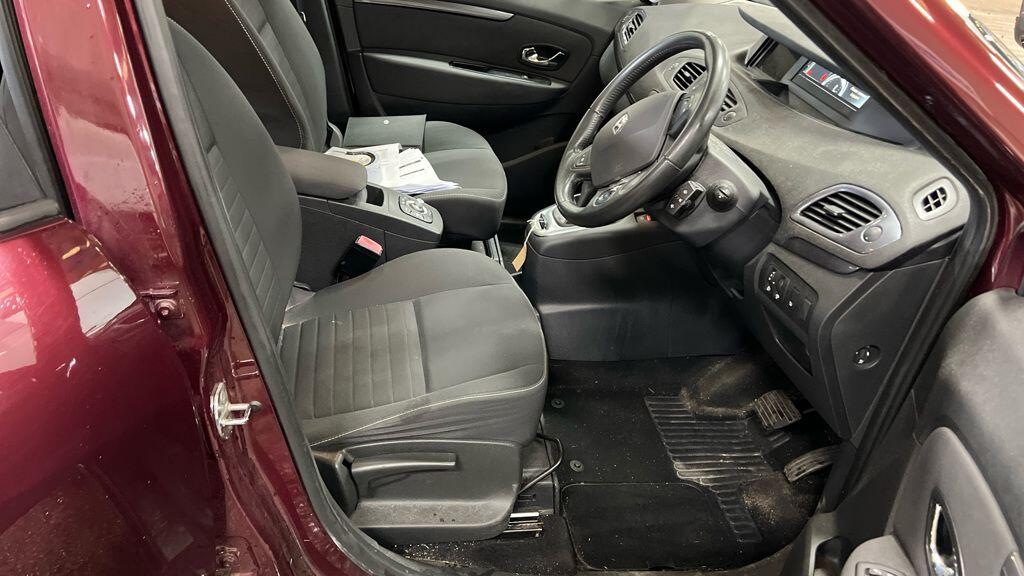 Used Renault Scenic 2015 for sale - 76360749: Photo 7