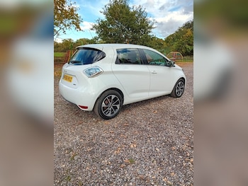 Used Renault Zoe 2018 for sale - 76360016: Photo