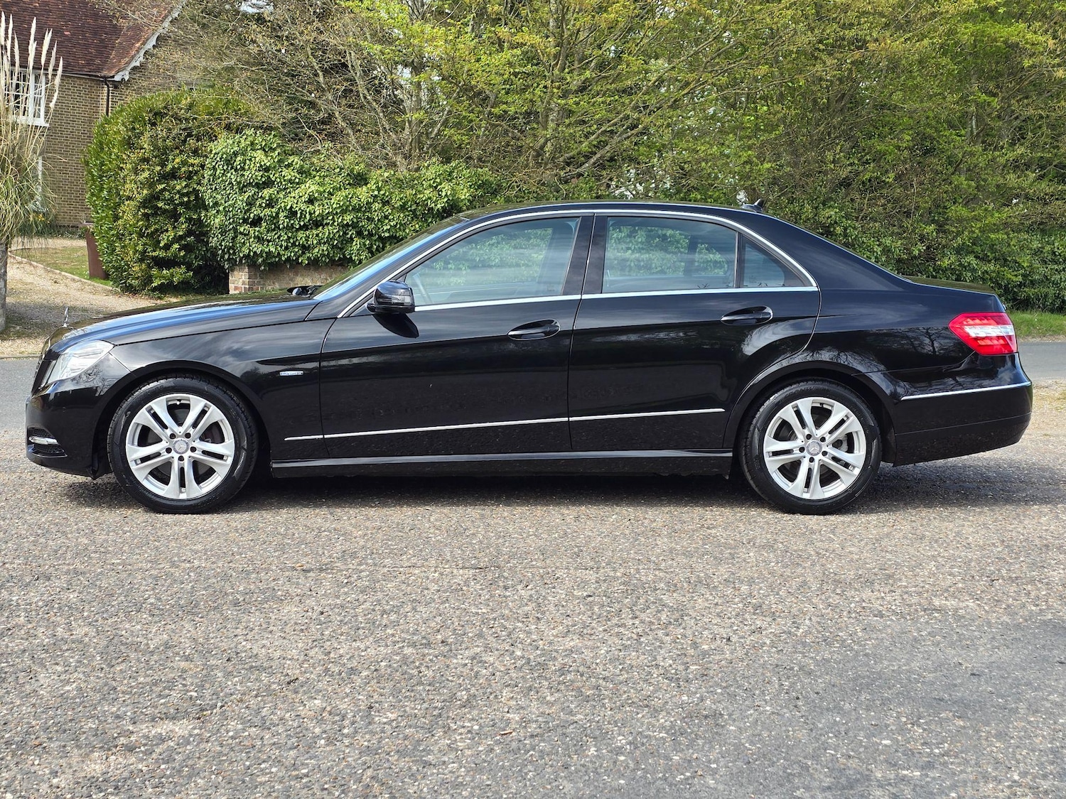 Used Mercedes-Benz E Class 2010 for sale - 77158050: Photo 6