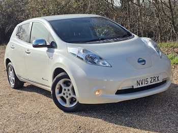 Used Nissan Leaf 2015 for sale - 77674000: Photo