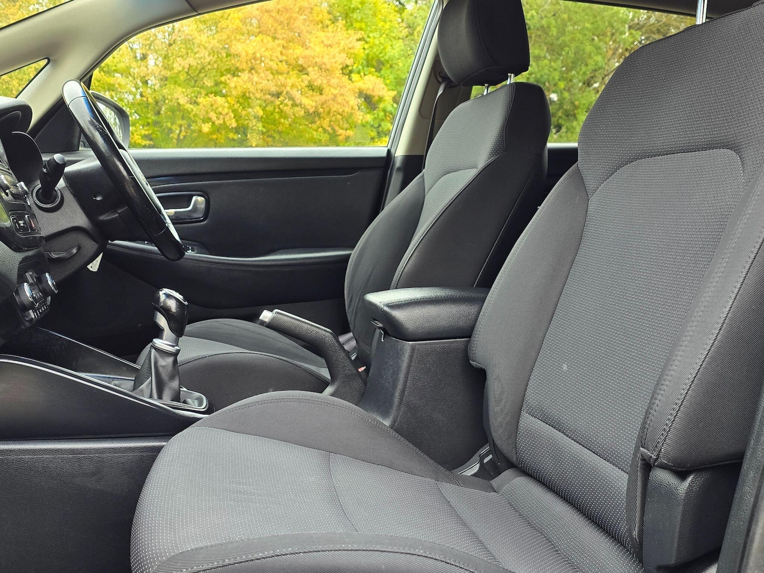 Used Kia Carens 2014 for sale - 76649568: Photo 7