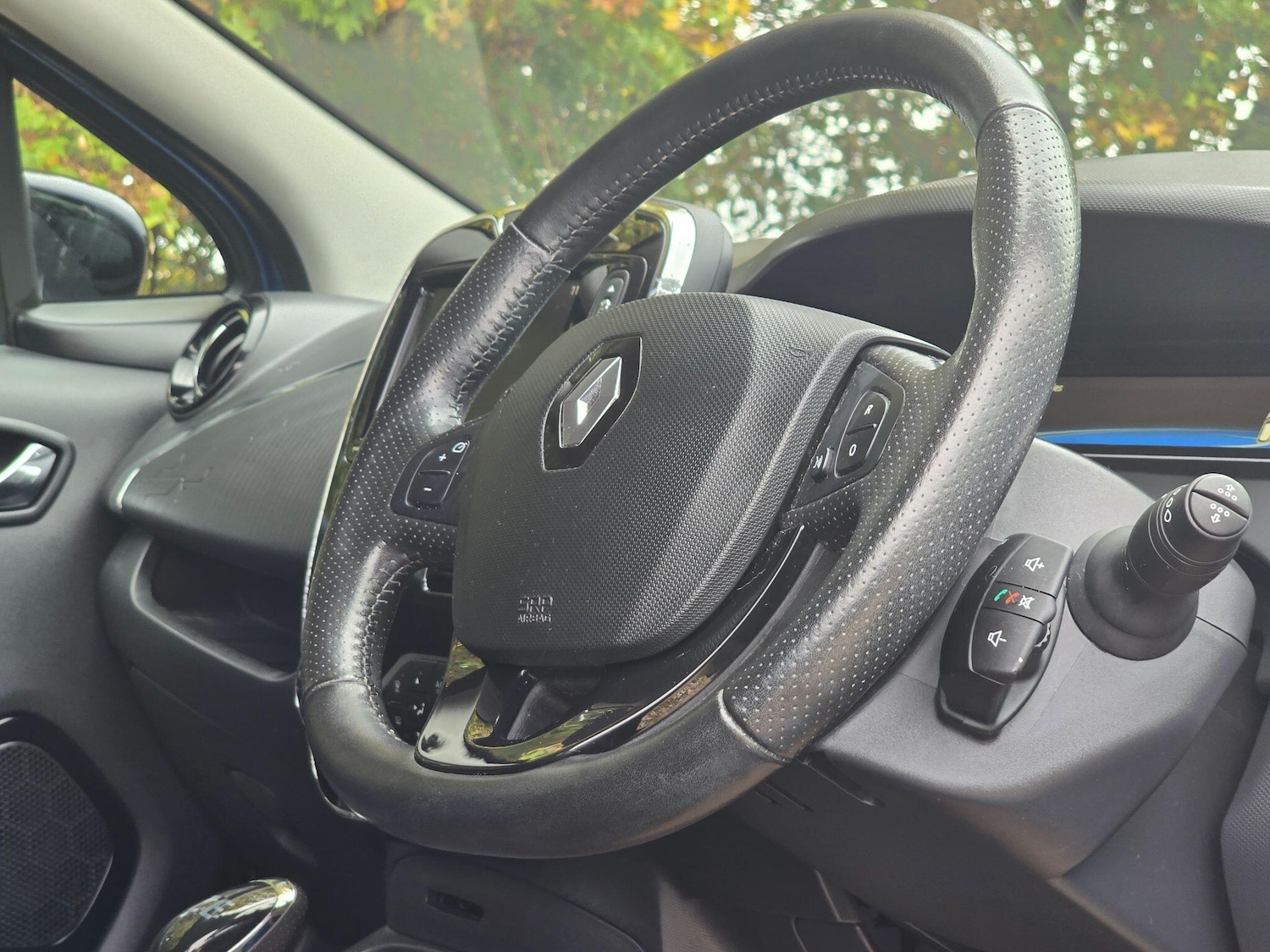 Used Renault Zoe for sale - 76649569: Photo 8