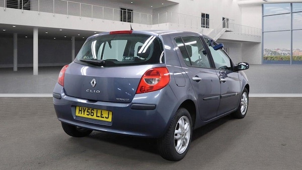 Used Renault Clio 2006 for sale - 76190059: Photo 4
