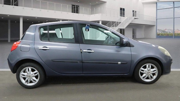 Used Renault Clio 2006 for sale - 76190059: Photo 5