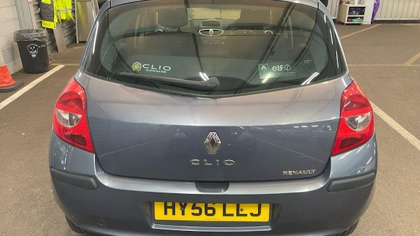 Used Renault Clio 2006 for sale - 76190059: Photo 9