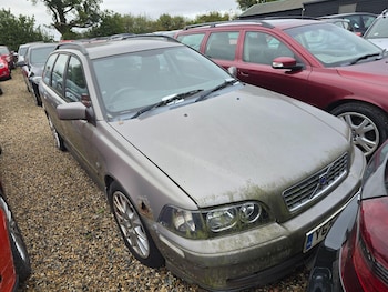 Used Volvo V40 2003 for sale - 75990248: Photo