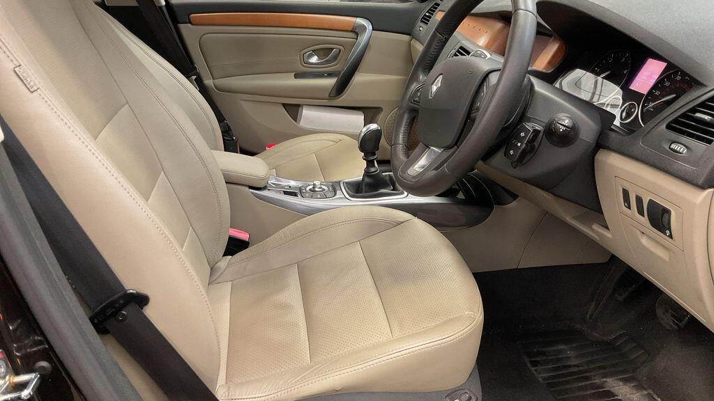 Used Renault Laguna 2010 for sale - 76649544: Photo 8