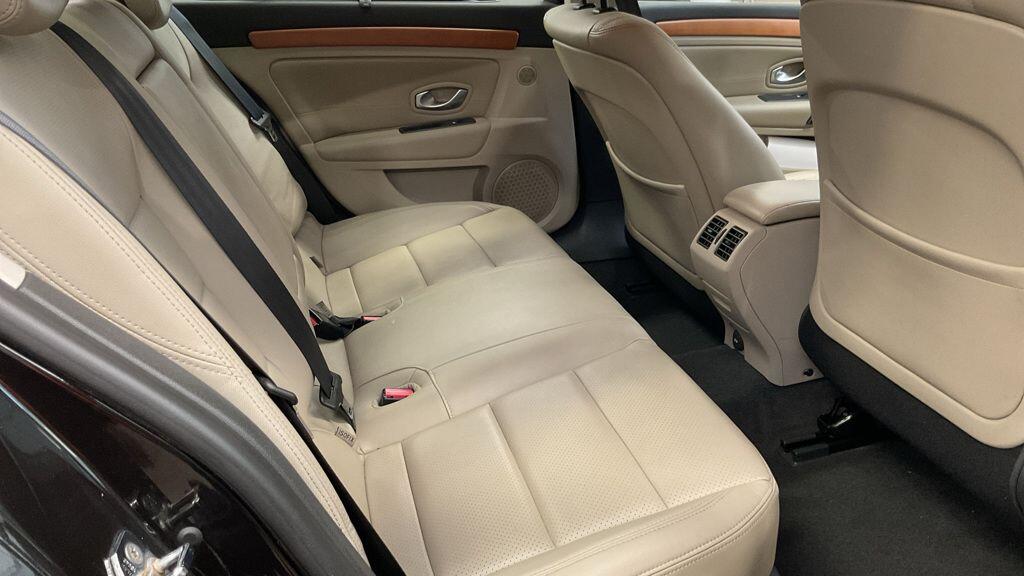 Used Renault Laguna 2010 for sale - 76649544: Photo 9